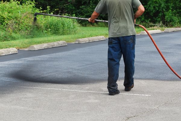 Lot Sealcoating in Metairie