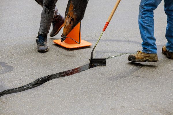 Parking Lot Crack Sealing in Metairie